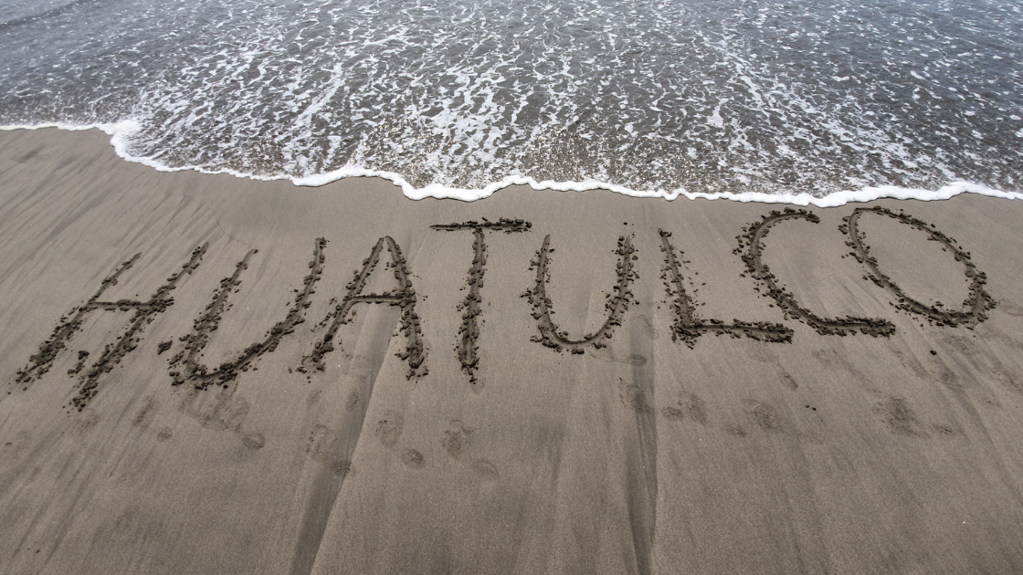 Huatulco drawn on the sand